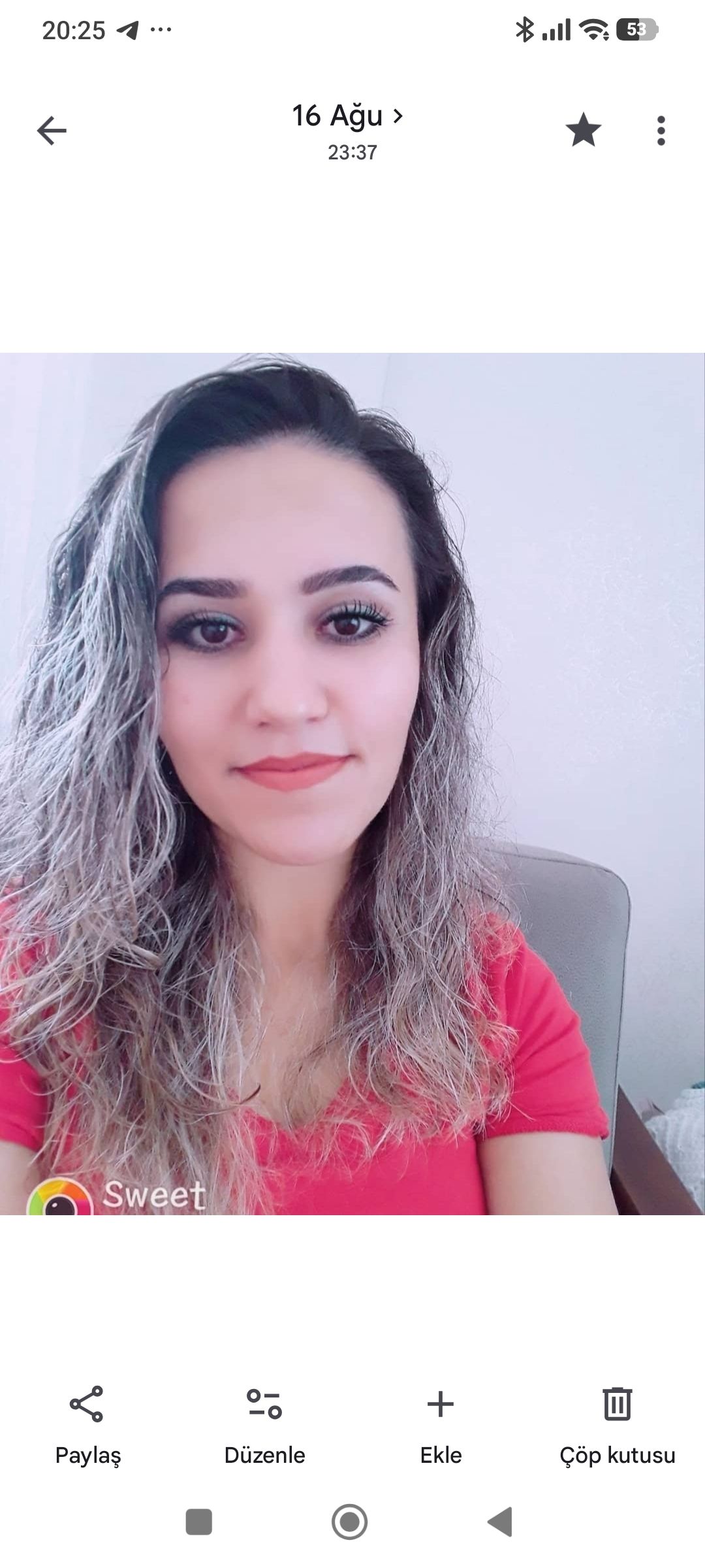 Hediye Caymaz